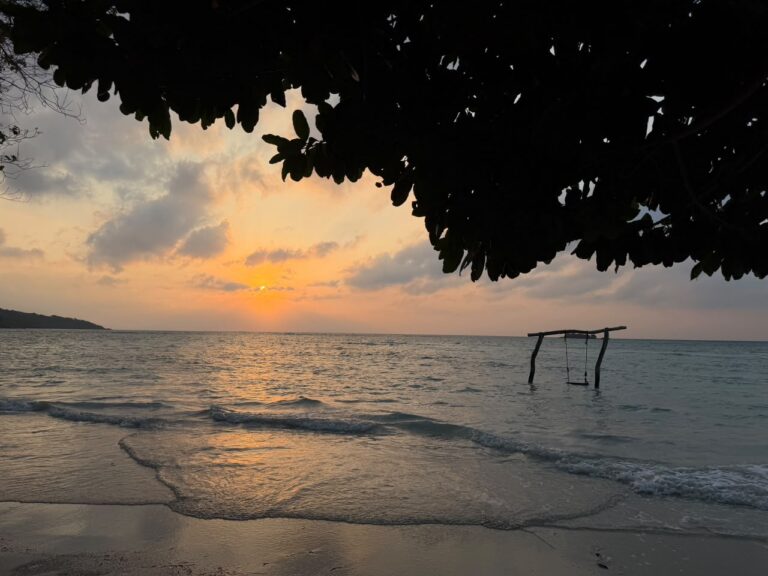 Bobby beach sunrise